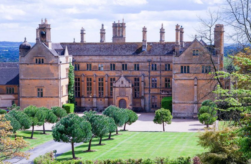 Batsford Arboretum and Garden Centre , United Kingdom